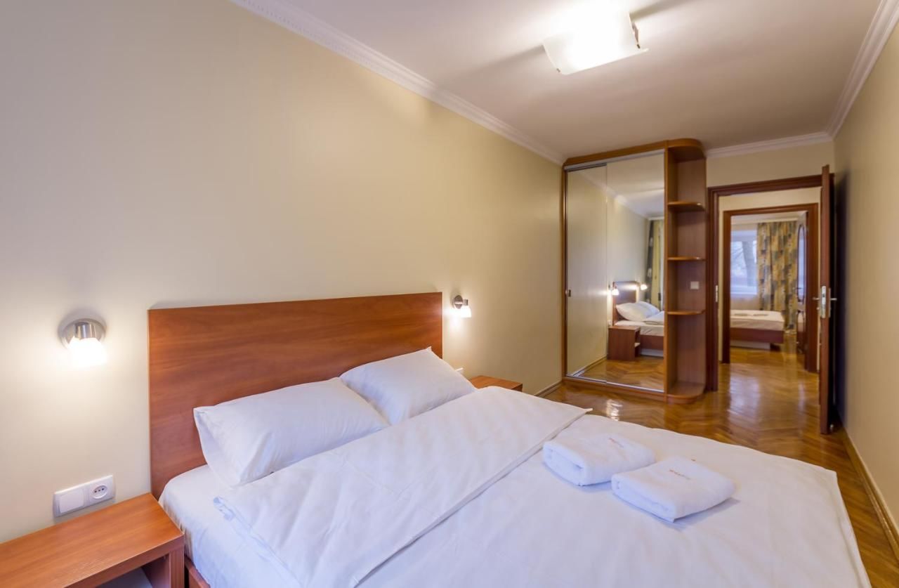 Апартаменты DayFlat Apartments Klovska Area Киев