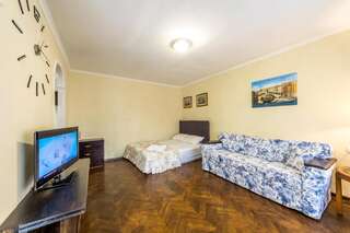 Апартаменты DayFlat Apartments Klovska Area Киев Апартаменты-студио на Кловском спуске, 12A-2