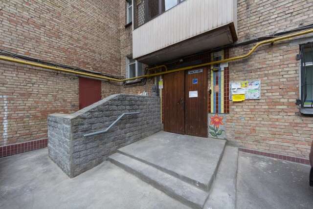 Апартаменты DayFlat Apartments Klovska Area Киев-16