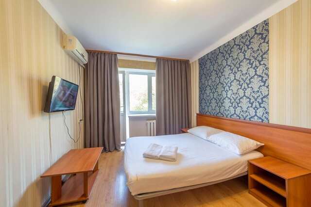 Апартаменты DayFlat Apartments Klovska Area Киев-27